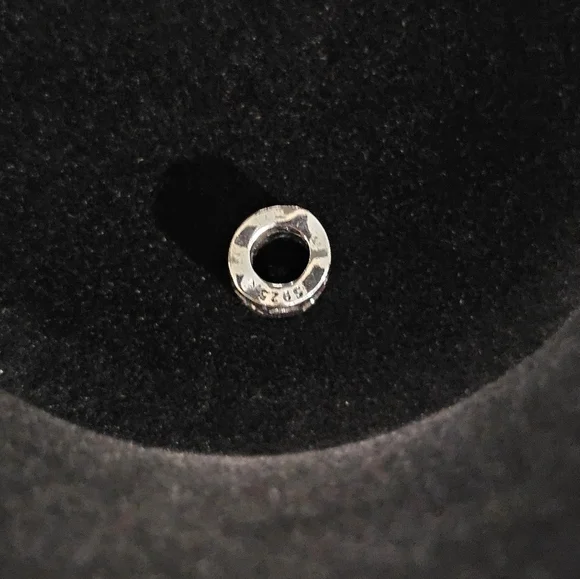 S925 Sterling Silver Star Spacer a Charm - Picture 3 of 3